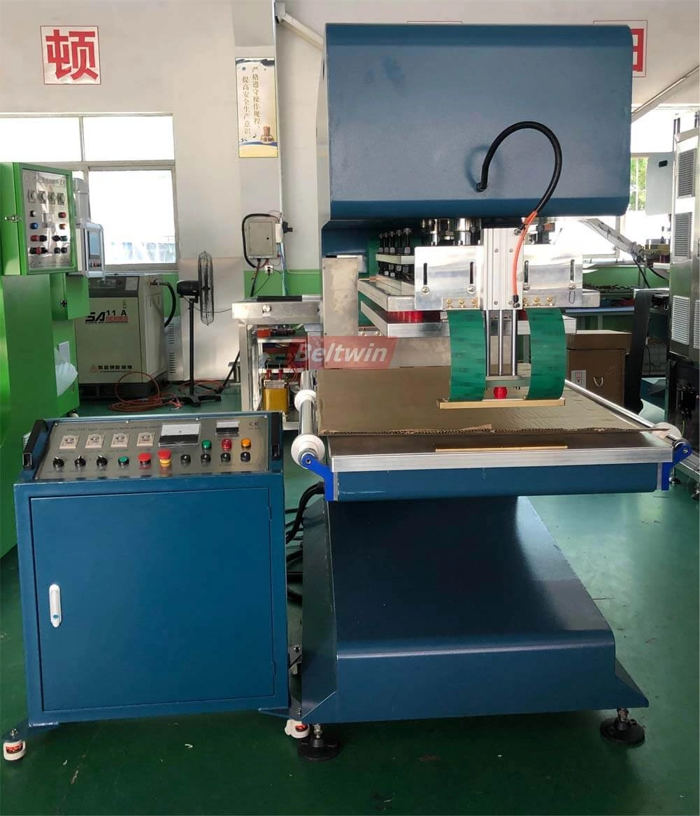 Máquina de solda de alta frequência 15KW para presilha de cinto de PVC PU, guia V, parede lateral