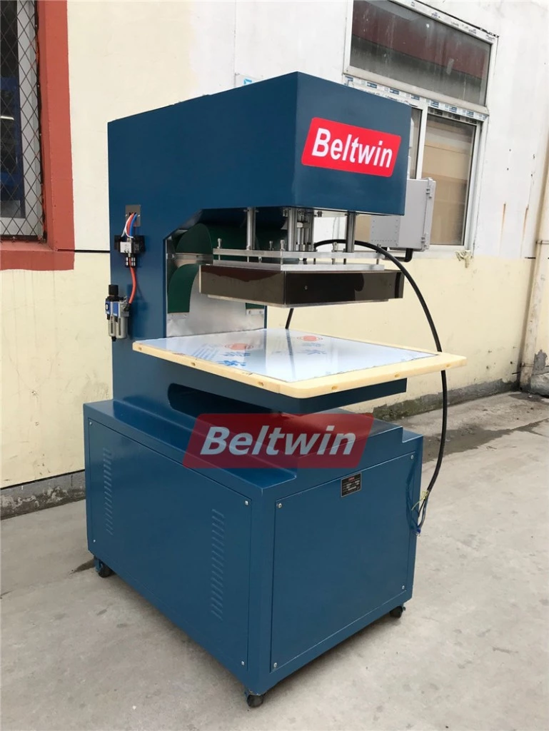 Entrega de máquina HF para a Argélia