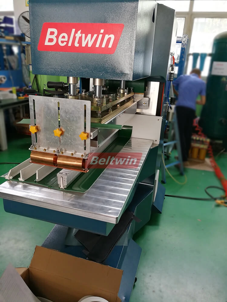 Inspeção de máquina de alta frequência de 15 KW pelo cliente do Reino Unido