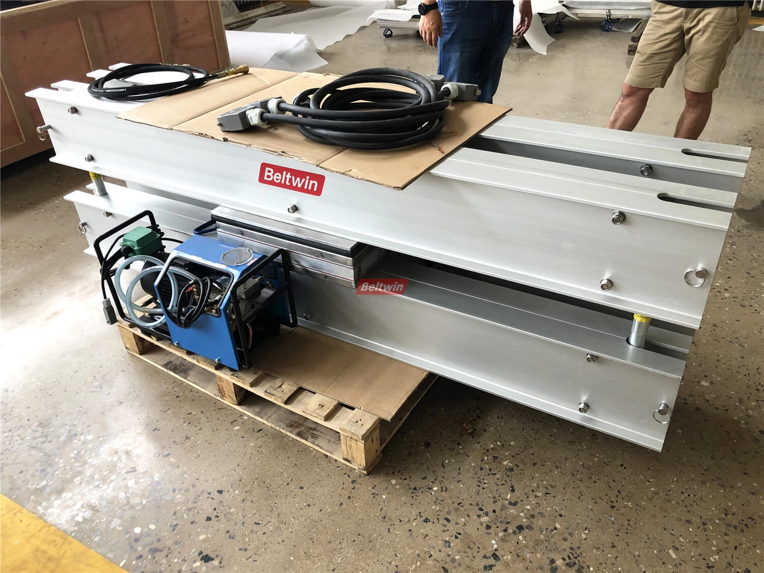 Vulcanizador de reparo de correia de borracha Beltwin para correia de 1600 mm