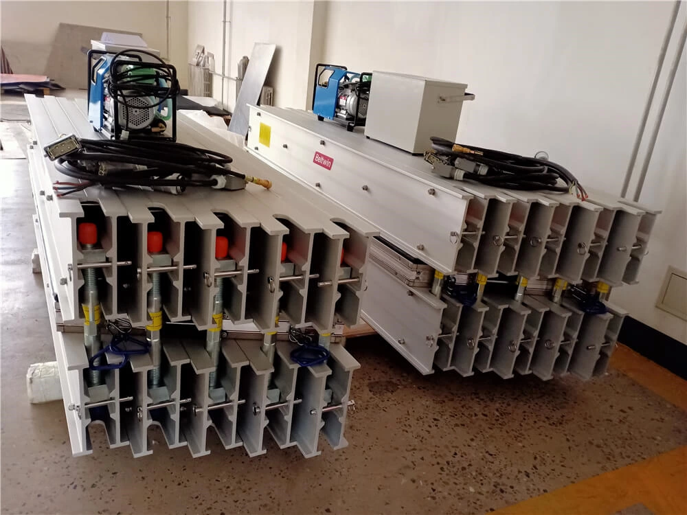 Entrega dois conjuntos de vulcanizador DSLQ-S 870x2100mm para os eua (200 psi, 22 graus, pode usar para largura da correia de 1800mm)