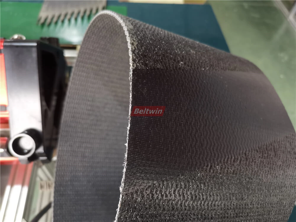 Como emendar a correia PVK por prensa de resfriamento a ar e perfurador de dedo automático-1