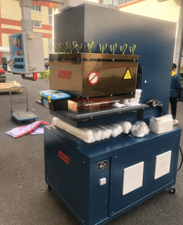 3 PCS Air Cooling Press PA300/PA600/PA1500 + 12KW HF Machine + 1M Guia de Máquina de Soldagem Navio Para a Alemanha