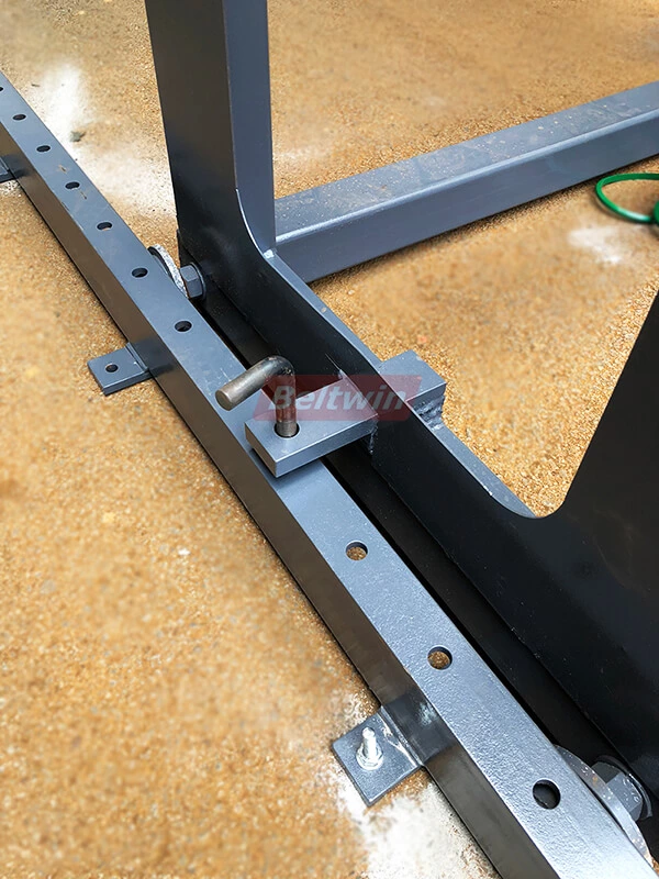 Máquina de guia de cinto 3000mm teste e entrega para a Holanda