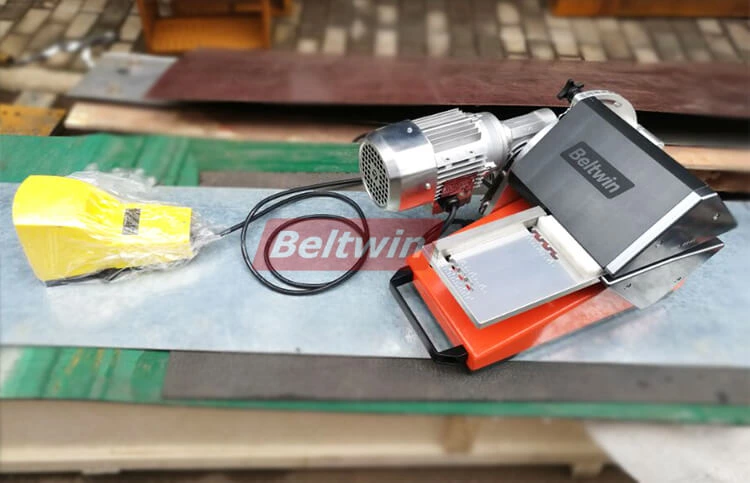 Máquinas de processo de correia de PVC/PU da Beltwin entrega para o Canadá (separação de correia/perfuração de dedo/junção)