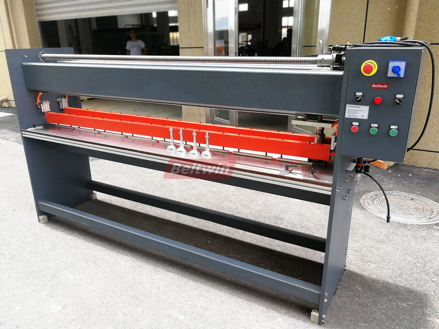 Máquina perfuradora de dedo automática Beltwin 2000 mm com suporte