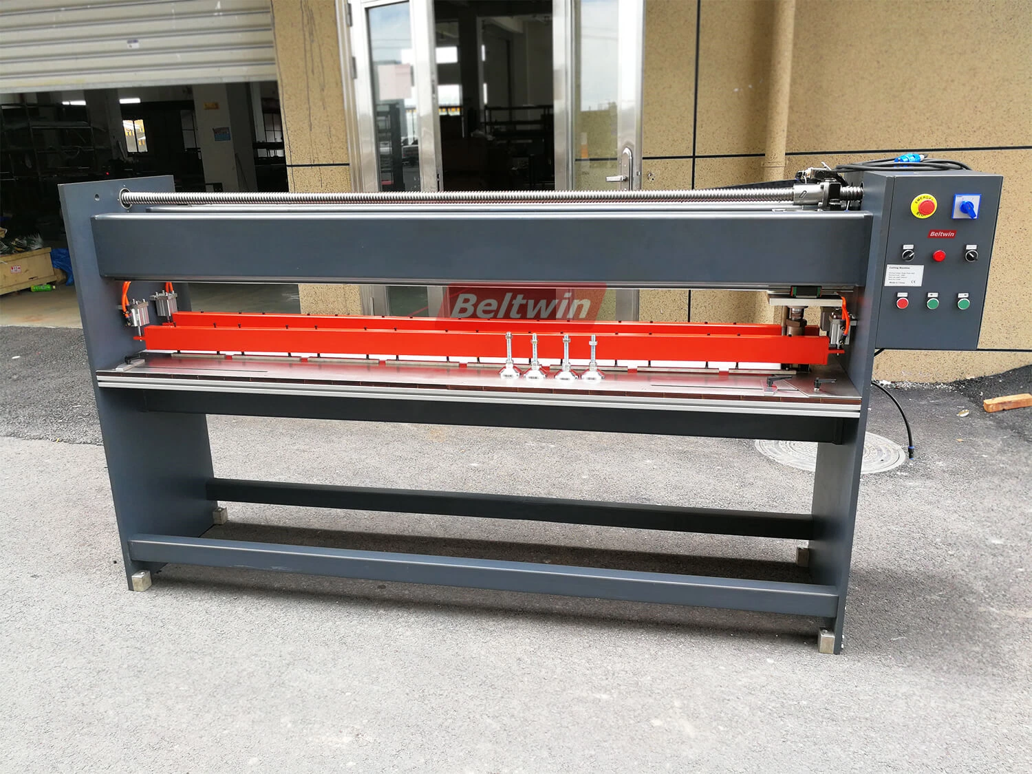 Máquina perfuradora de dedo automática Beltwin 2000 mm com suporte