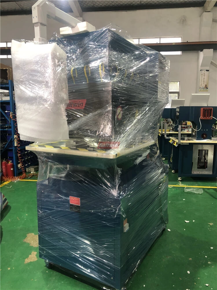 Entrega de máquina de alta frequência 12KW para a Dinamarca em dezembro de 2019