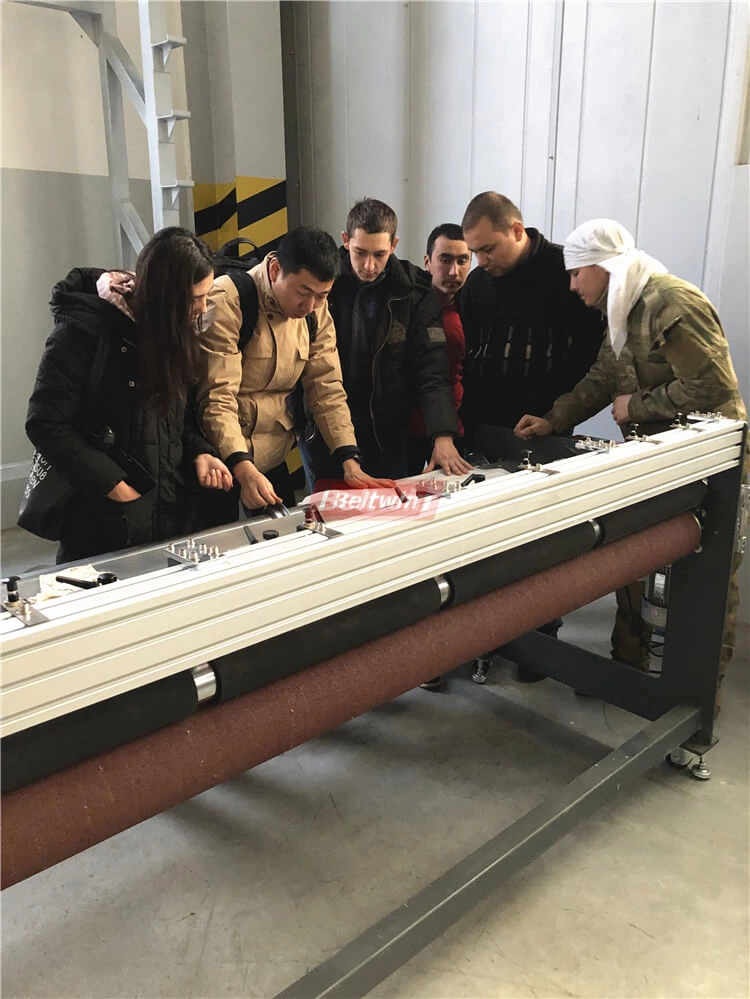 Fornecer treinamento de equipamentos para clientes uzbeques