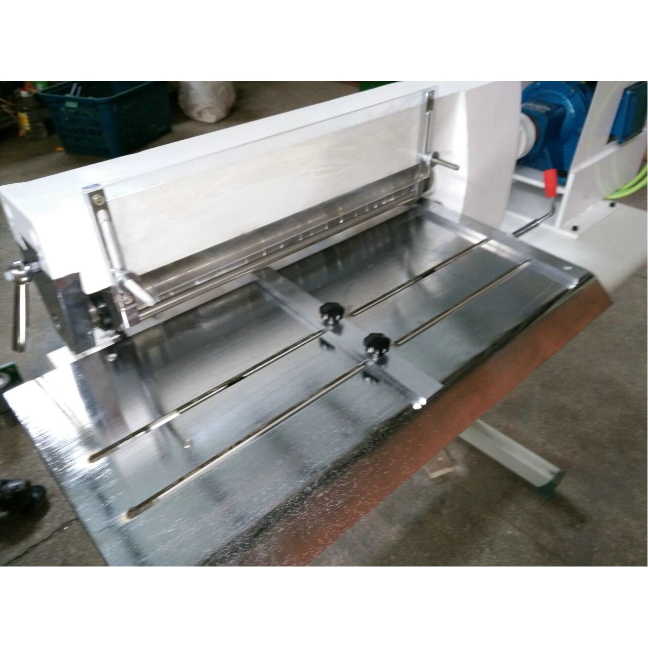 Máquina de corte longitudinal 600 para Holanda