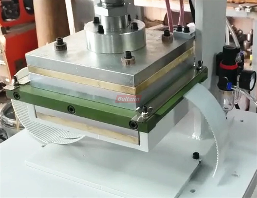 Máquina de junção de correia dentada