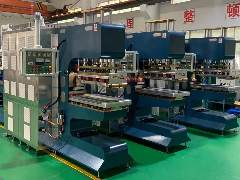 Máquina de solda de alta frequência 25kw para esteira, emenda de correia de PVC PU e parede lateral de grampo de solda, guia