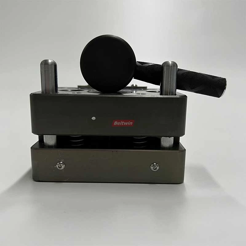 Miniferramenta de fixação para emenda mecânica de correia transportadora