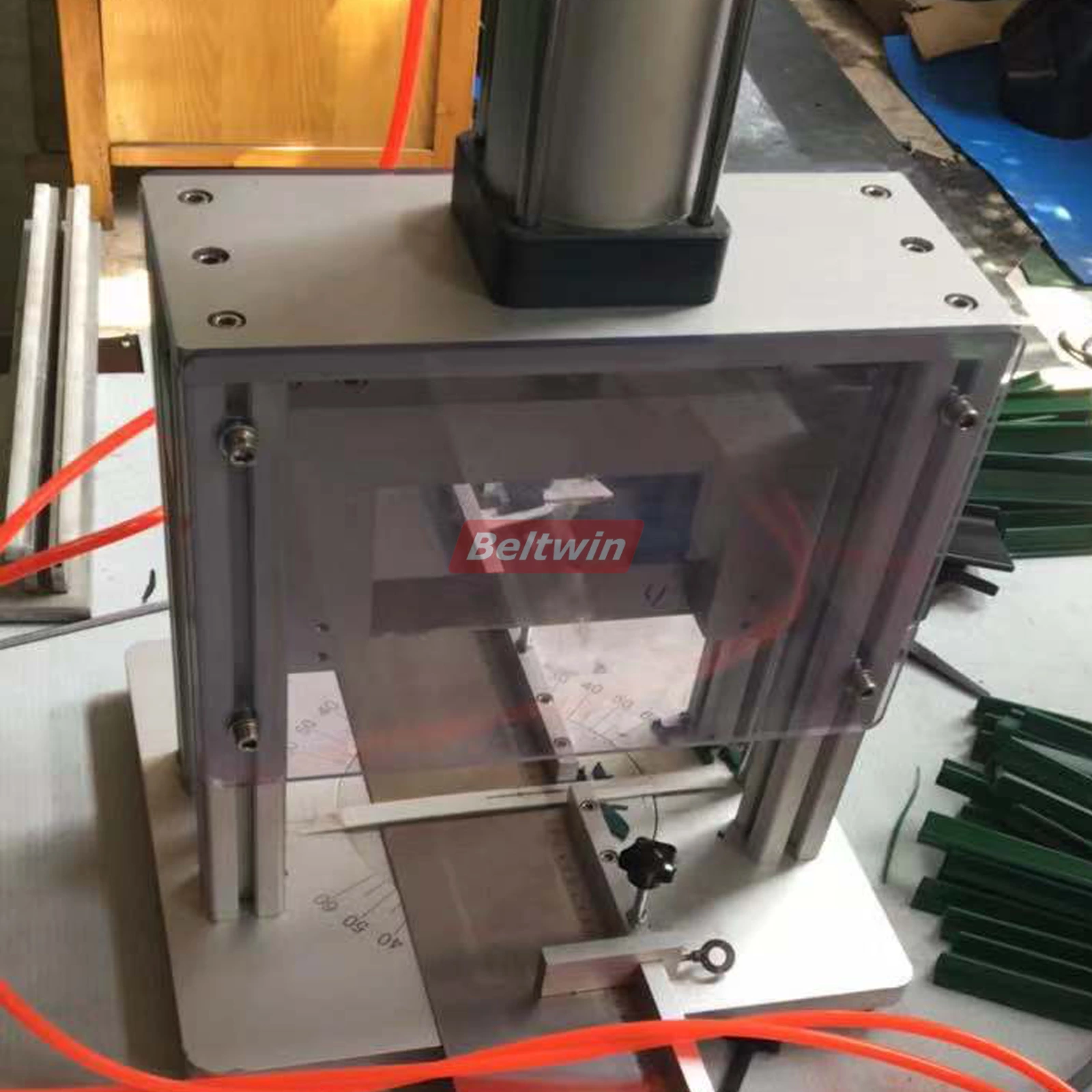 Máquina de corte de grampos de PVC/PU