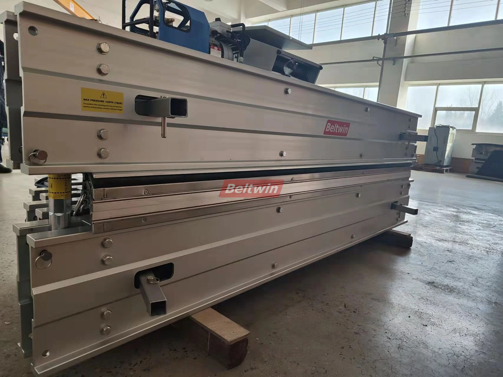 Diário de entrega (Vulcanizer DSLQ-S 3786 EB Beams para os EUA) 2022.04.08