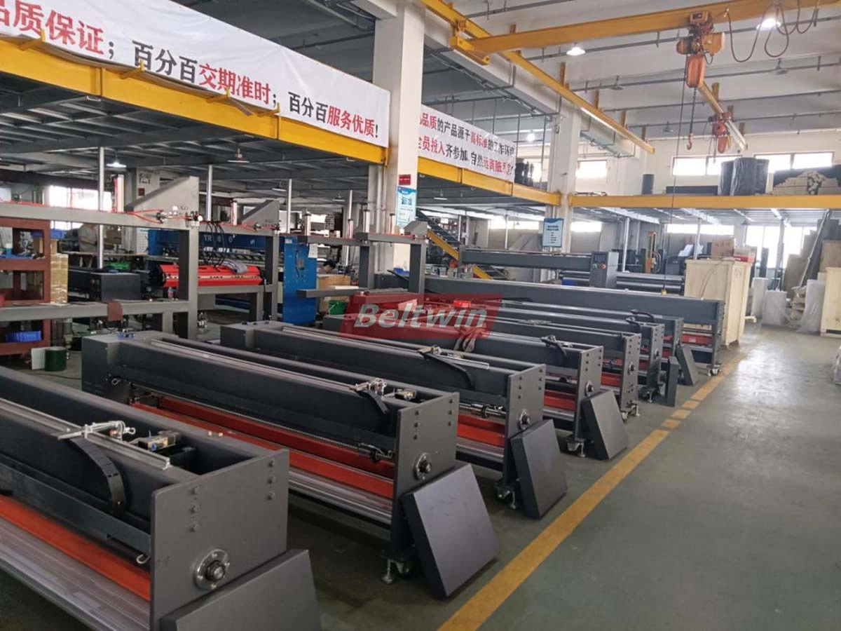 Por que escolher o perfurador de dedo automático para perfurar os dedos em correias de PVC/PU?