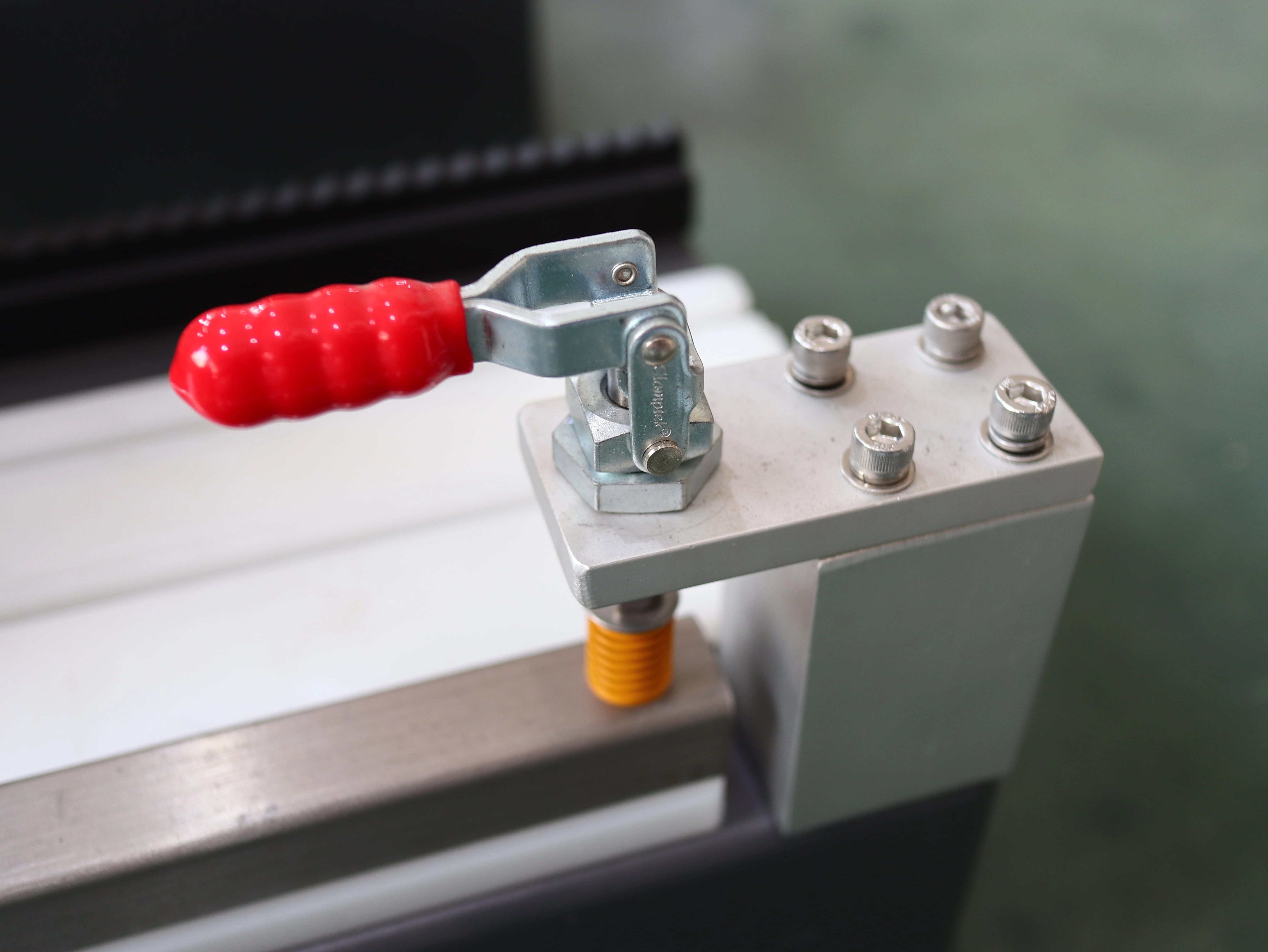 Máquina de puncionamento para serviços pesados ​​TC1000H - 1600H