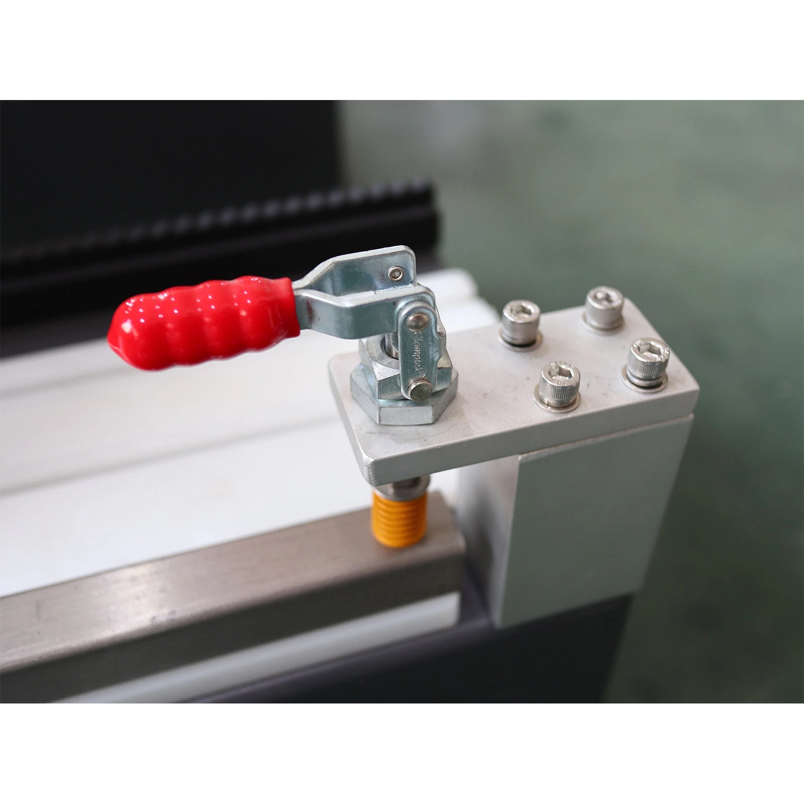 Máquina de puncionamento para serviços pesados ​​TC1000H - 1600H