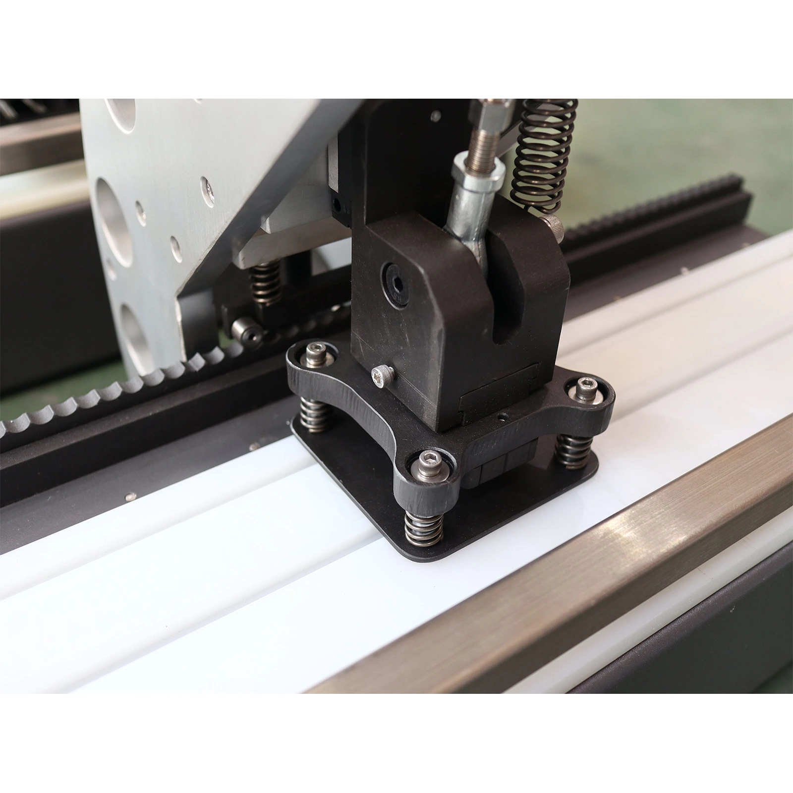 Máquina de puncionamento para serviços pesados ​​TC1000H - 1600H