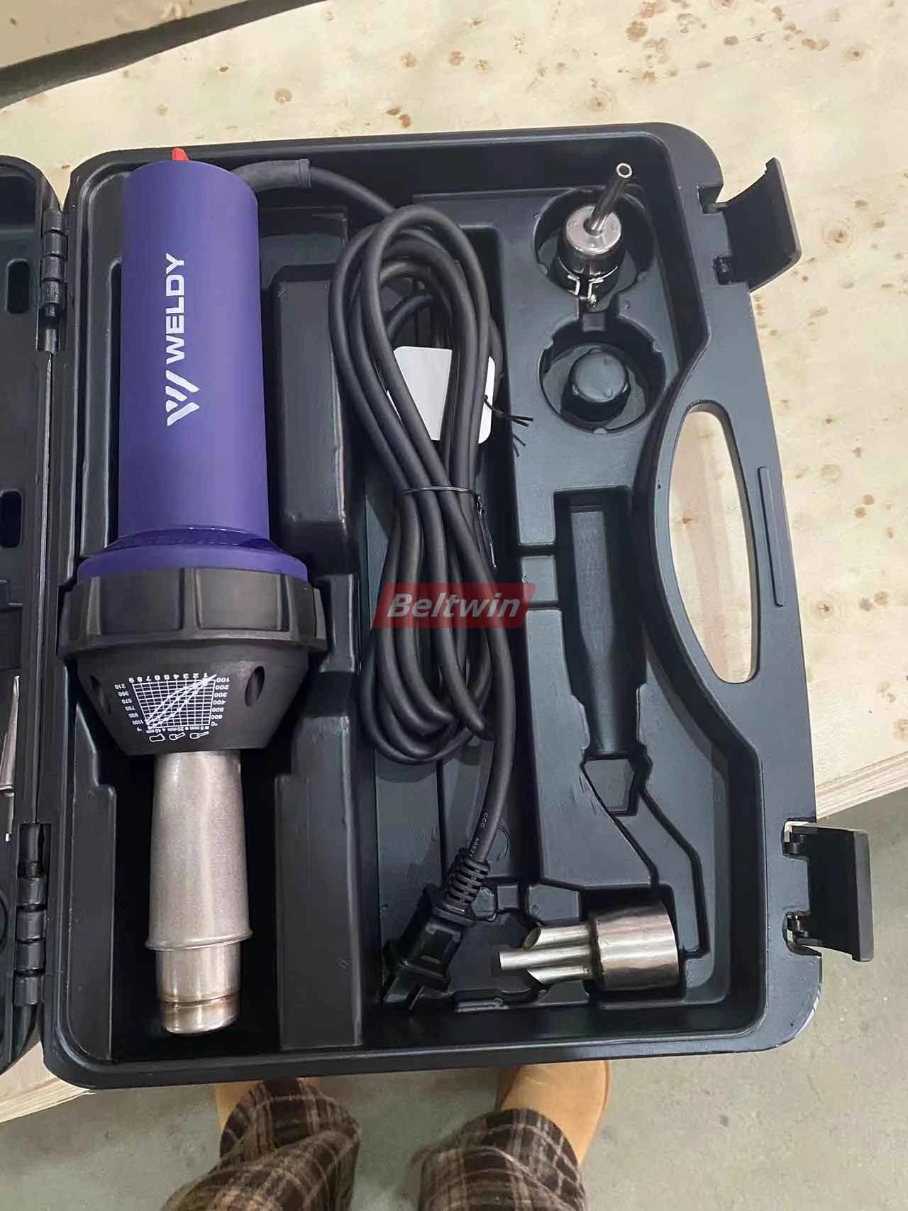 Máquina de Soldadura de Perfis Longitudinais QB1300H-2000H (Versão Europeia)