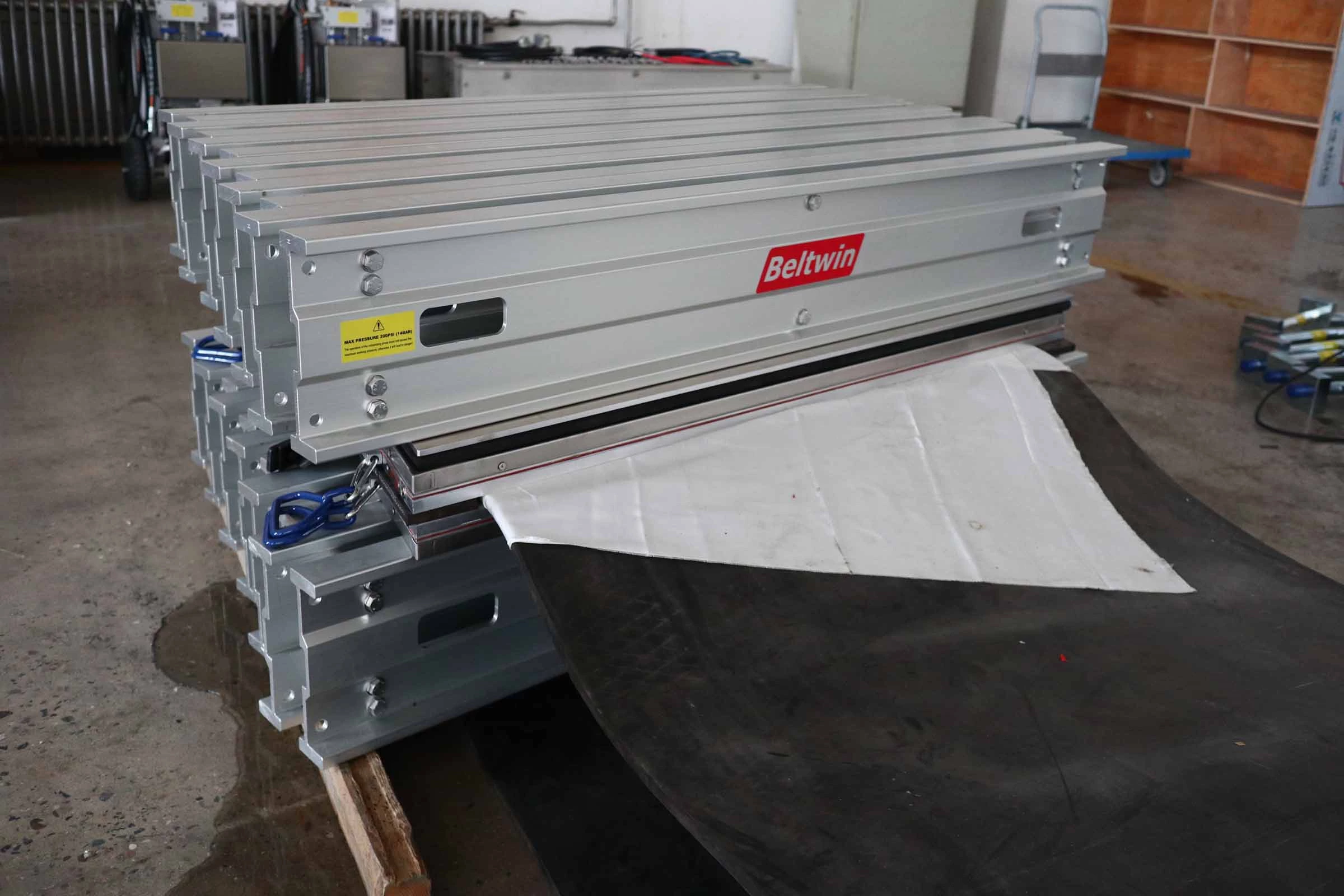 Peças de barra transversal de liga de alumínio para vulcanizador de correia transportadora de borracha